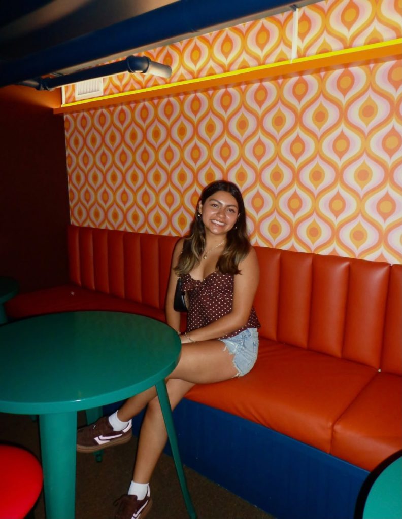 Photo of Stephanie Hernandez.
