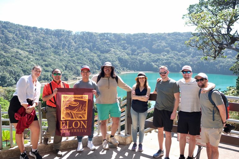 group of students in elon mba program in costa rica