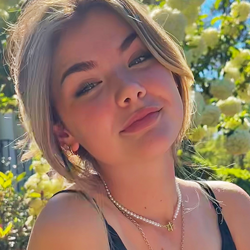 Photo of Lily Donoway, 2027.