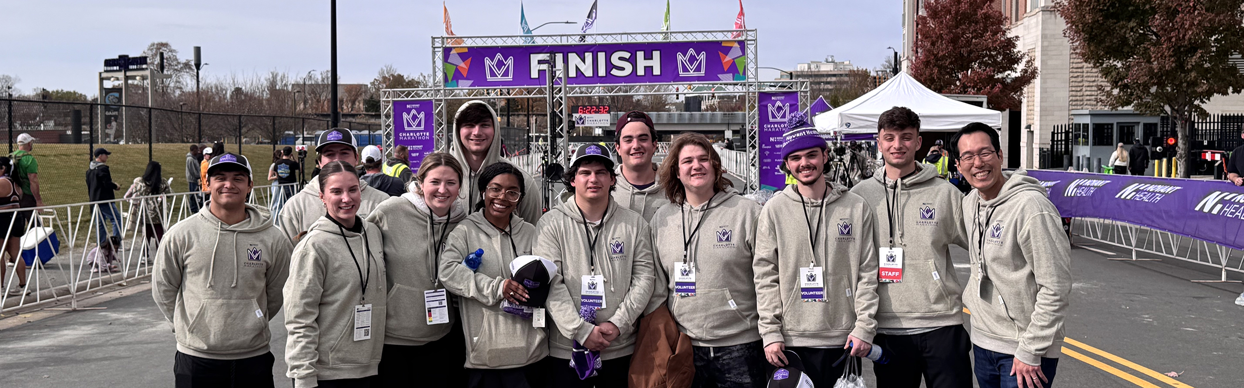 Elon students at Novant Health Charlotte Marathon