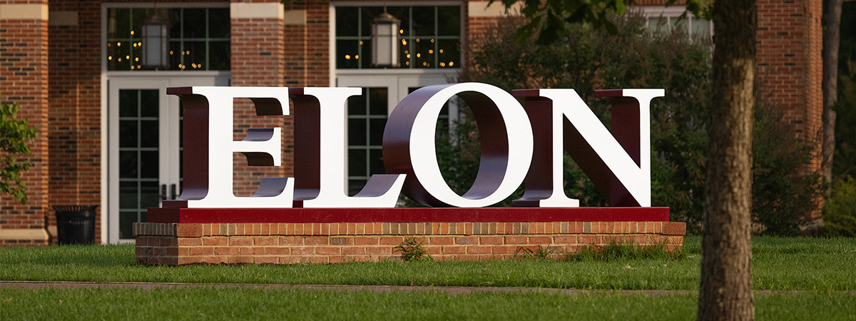 Elon sign in the quad on campus