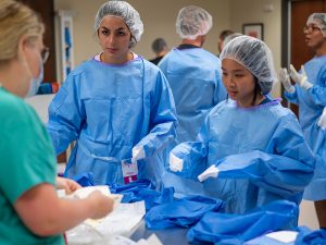 Elon PA students in lab