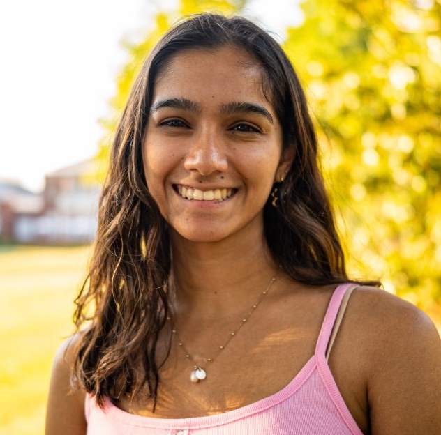 portrait of Sonali Schroder