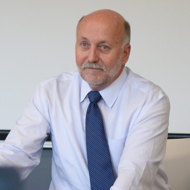 ���ϲ����� professor Hal Walker