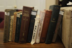 A collection of vintage books in Yiddish