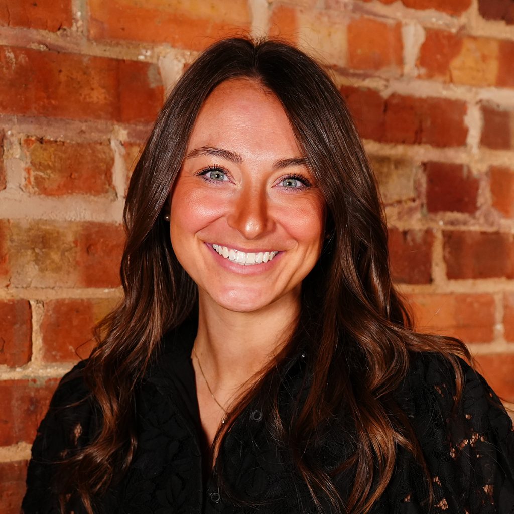 Amanda Weaver Headshot