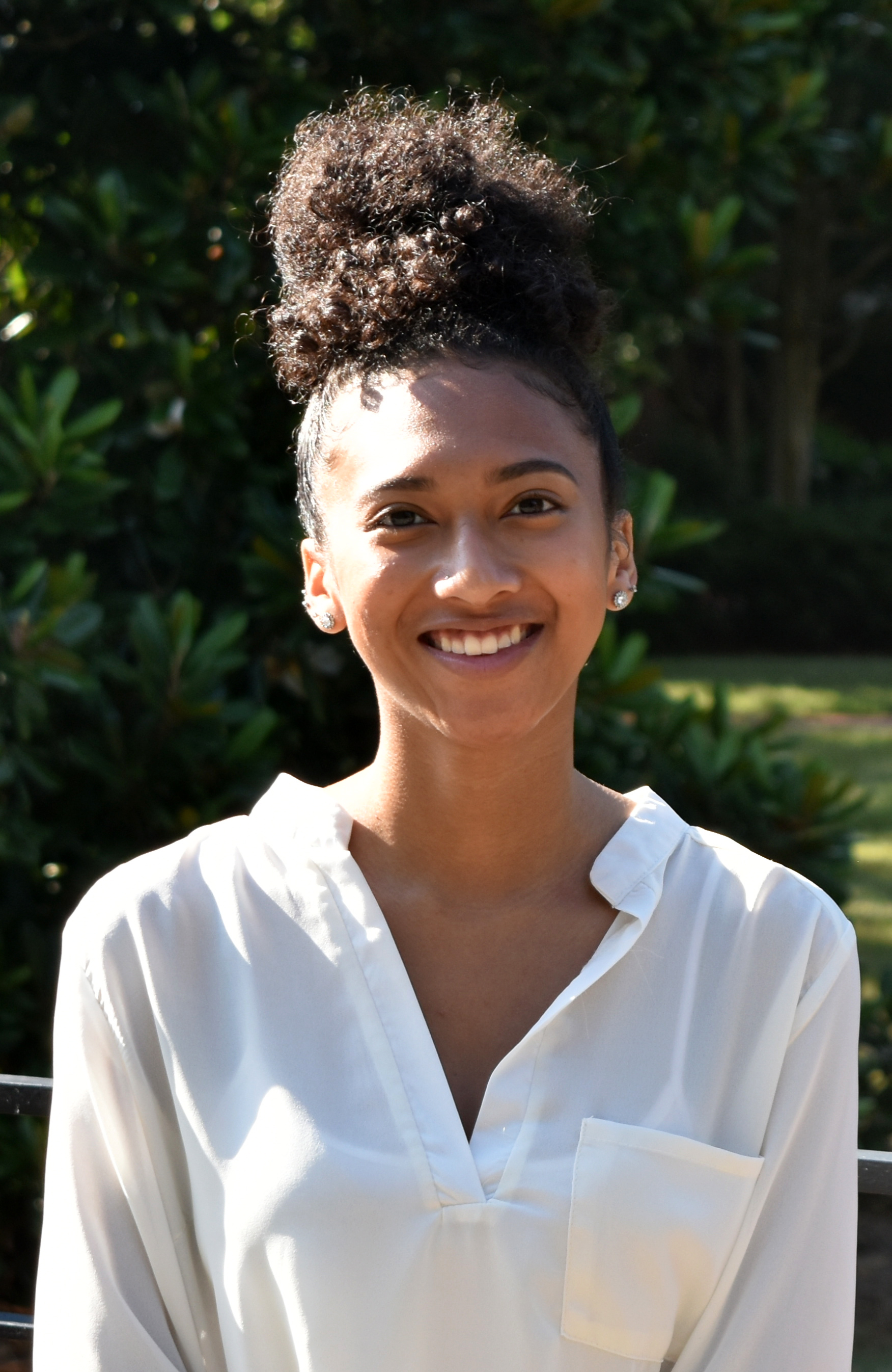 Photo of Mari' Robinson