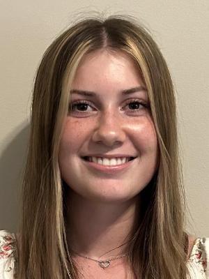 Photo of Fiona Contino '28.