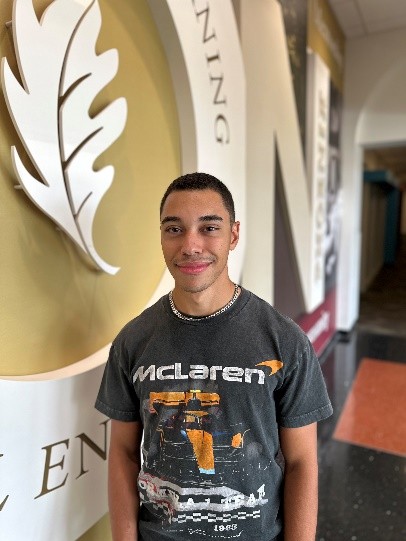 Photo of Matthew Almonte '28 from Greenville, NC.