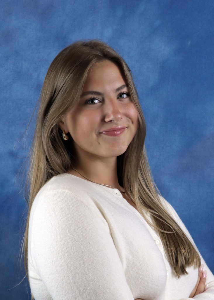 Photo of Giselle Roth .