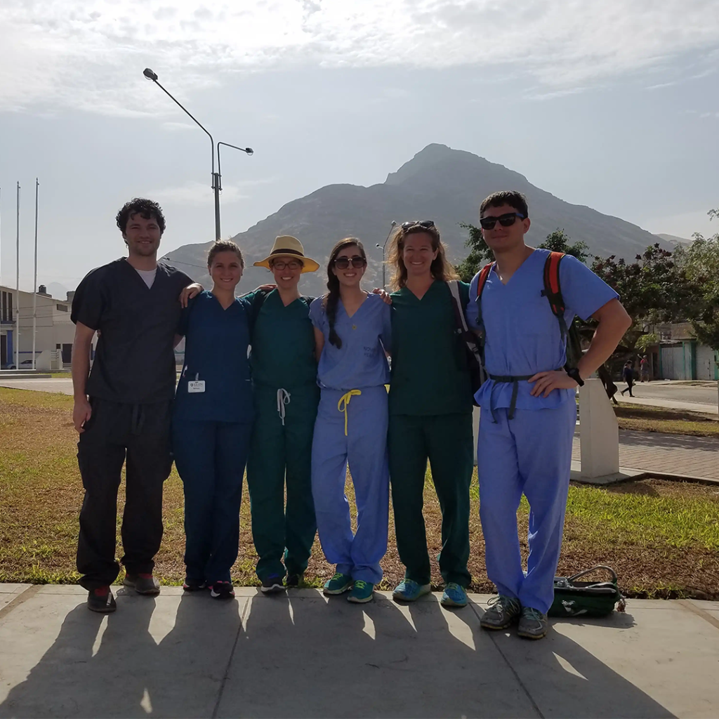 Elon DPT students in Peru on a global education trip