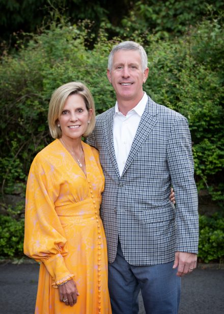 Elon Trustee Burney Jennings ’87 P’18 and his wife Dina Blake Jennings ’87 P’18, of Greensboro, North Carolina