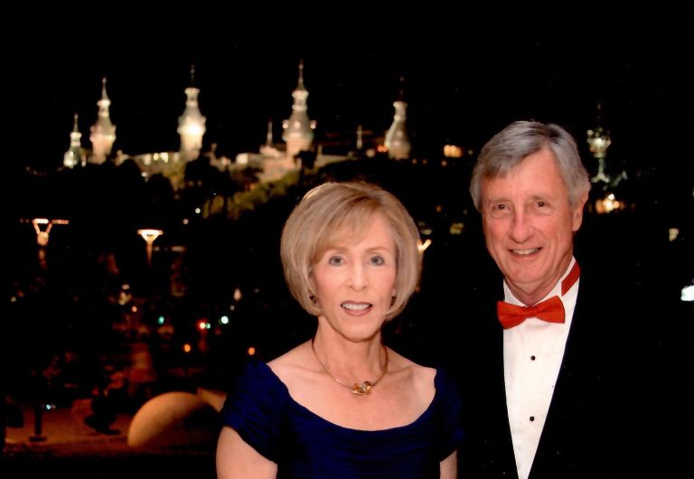 Elon alumnus Wally Sawyer ’64 and his wife, Rae Sawyer, of Tampa, Florida