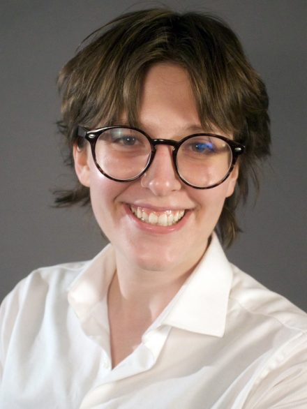 Alex Chadwick ’24, Phi Kappa Phi Fellow, smiles in headshot.