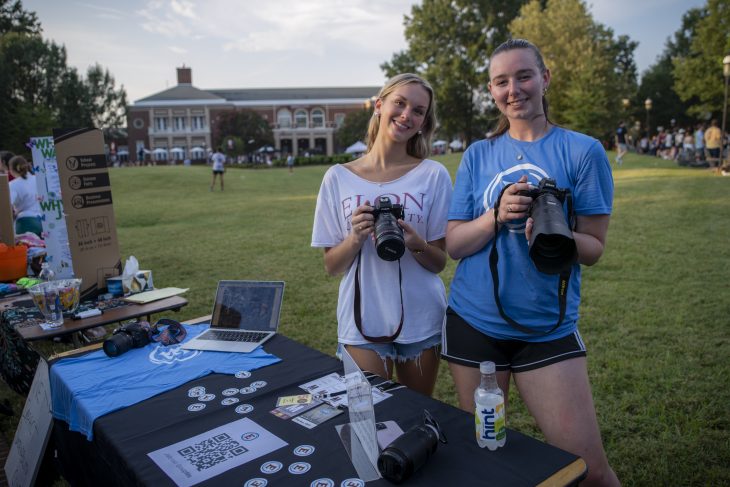 A student organization tabling during the Fall Org Fair, Thursday, Aug. 29 on Young Commons.