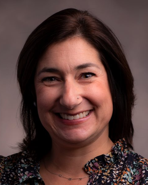 Headshot of Erin Hone