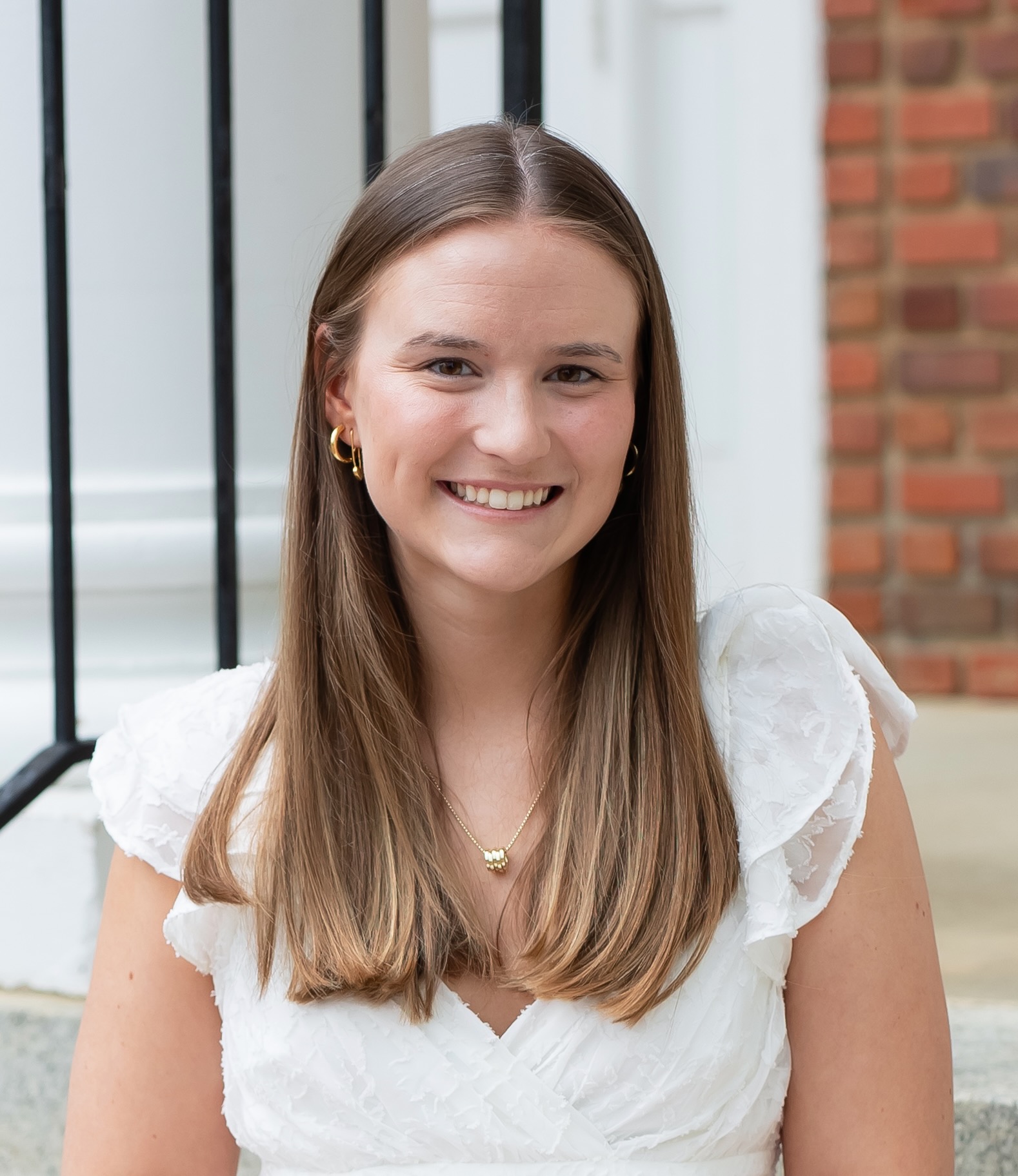 Headshot of Ellie Cotton '24
