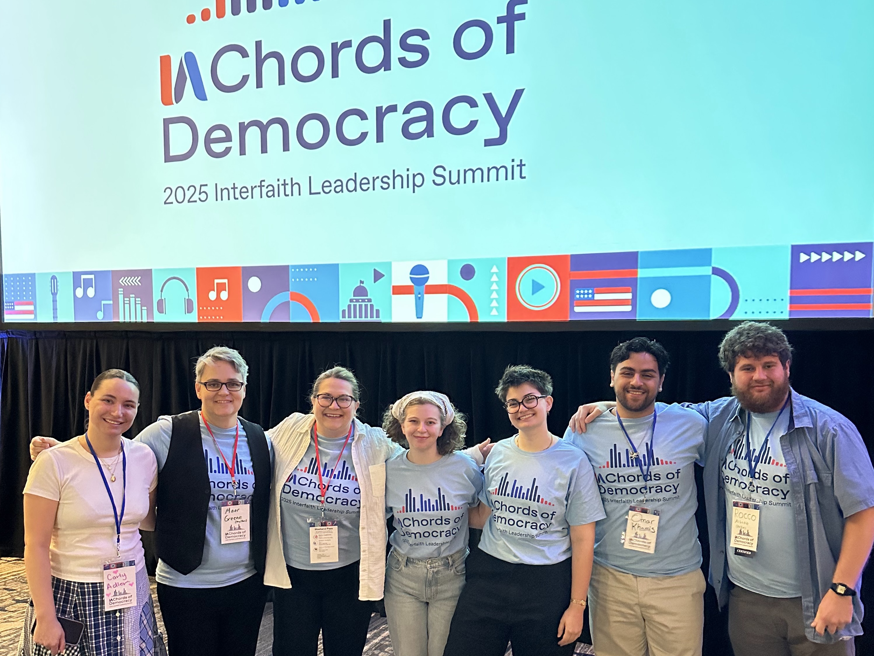 The Elon Multifaith Interns with Associate Chaplain for Jewish Life Rabbi Maor Greene, Associate University Chaplain Rev. Julie Tonnesen, and Interim Assistant Director for Jewish Life Communications and Development, Carly Gray Adler at the Interfaith Leadership Summit in Chicago