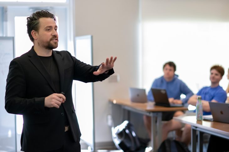 Mustafa Akben teaching class