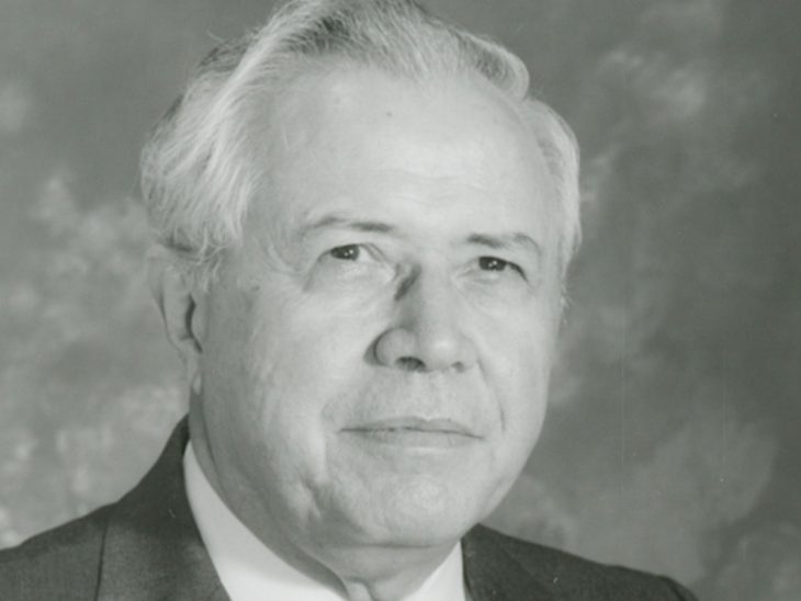 Black and white headshot of Bill Rippy