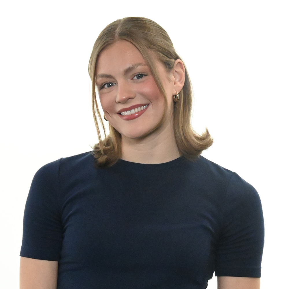 ���ϲ����� student Amanda McGee smiles against a white background.