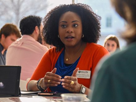 ���ϲ����� professor Shanetta M. Pendleton