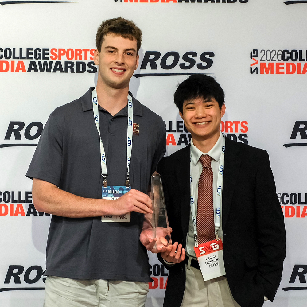 Peter Sillitto ’26 (left) and Colin Dorroh ’27 pose with award