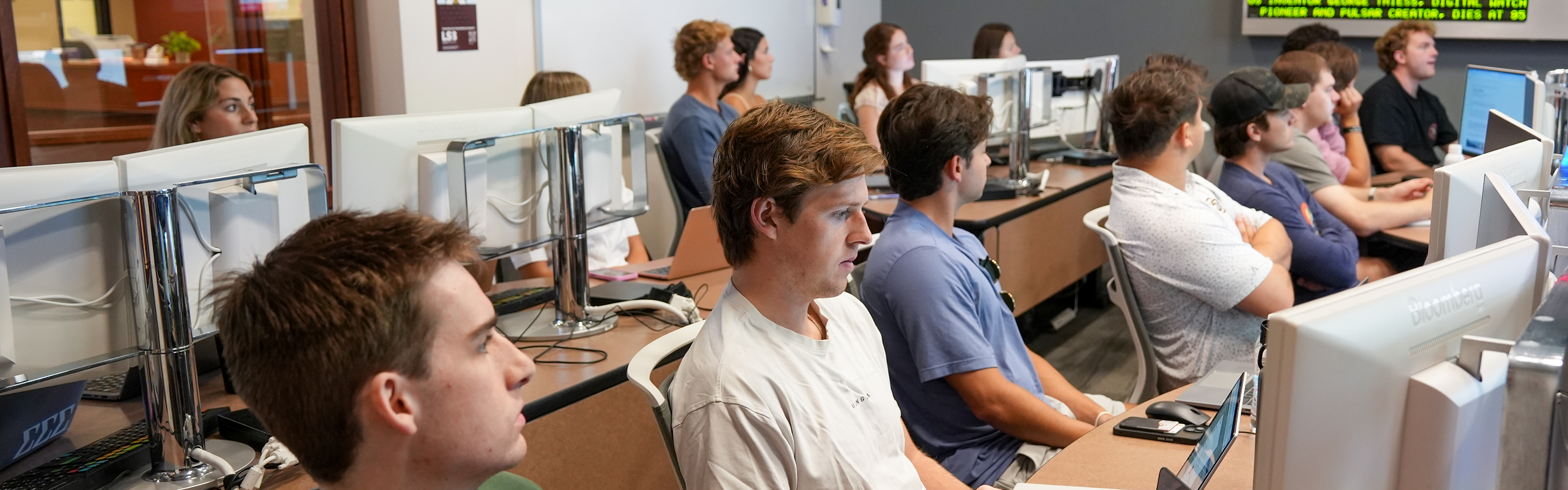Students in Reed Center
